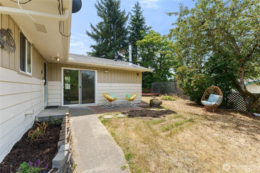 Property photo for 22720 90th Avenue W, Edmonds photo 31