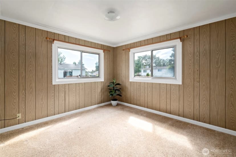 Property photo for 485 Se Jerome Street, Oak Harbor photo 16