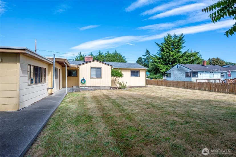 Property photo for 485 Se Jerome Street, Oak Harbor photo 33