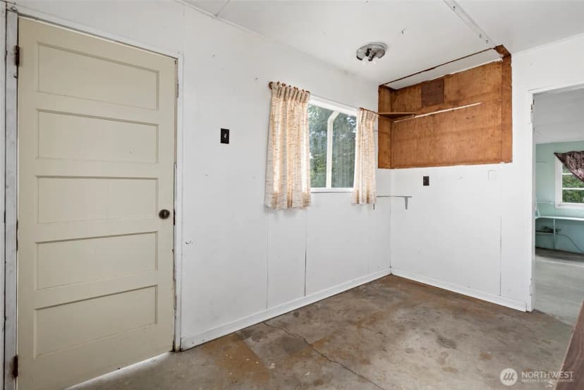 Property photo for 485 Se Jerome Street, Oak Harbor photo 26
