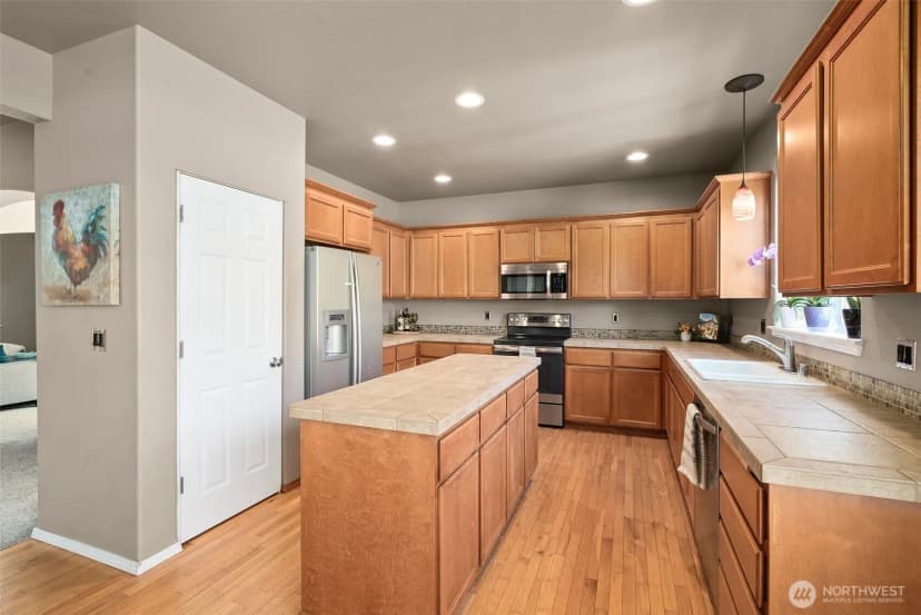 Property photo for 2092 Blackstone Court Sw, Tumwater photo 6