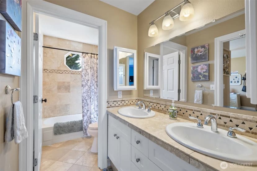 Property photo for 21026 30th Street Ct E, Lake Tapps photo 24