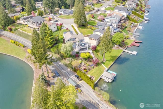 Property photo for 21026 30th Street Ct E, Lake Tapps photo 2