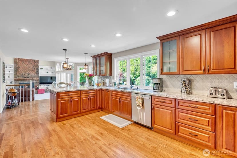 Property photo for 1123 142nd Place Se, Mill Creek photo 5