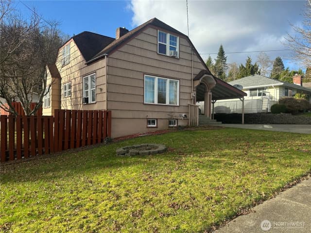 Property photo for 303 N 3rd Street, Montesano photo 2