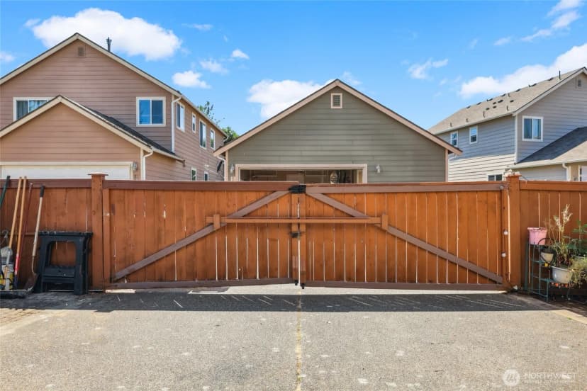 Property photo for 5415 Parkside Drive Se, Lacey photo 33