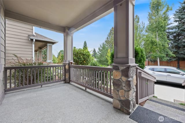 Property photo for 5415 Parkside Drive Se, Lacey photo 4