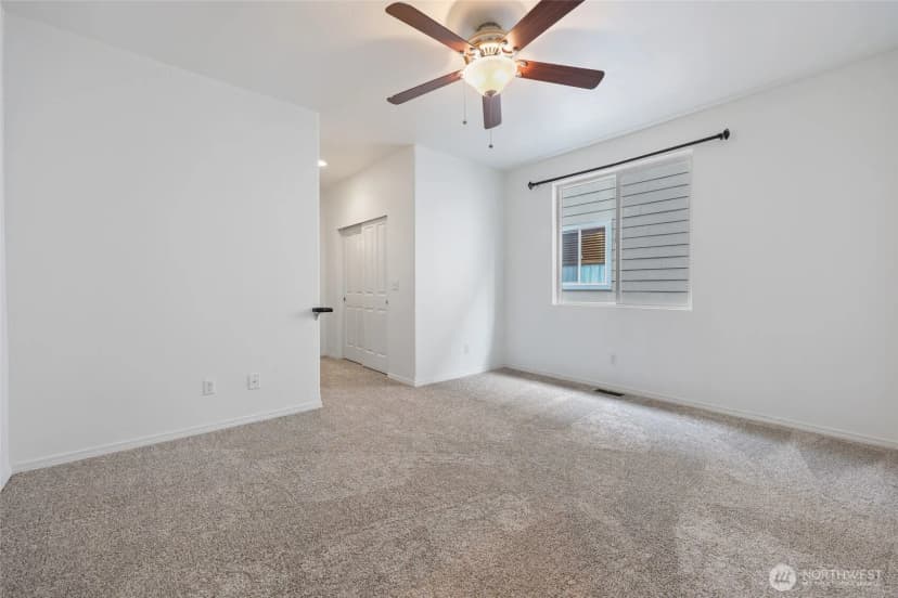 Property photo for 5415 Parkside Drive Se, Lacey photo 20