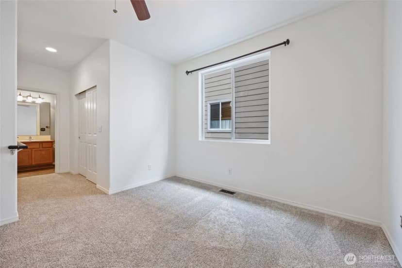 Property photo for 5415 Parkside Drive Se, Lacey photo 22