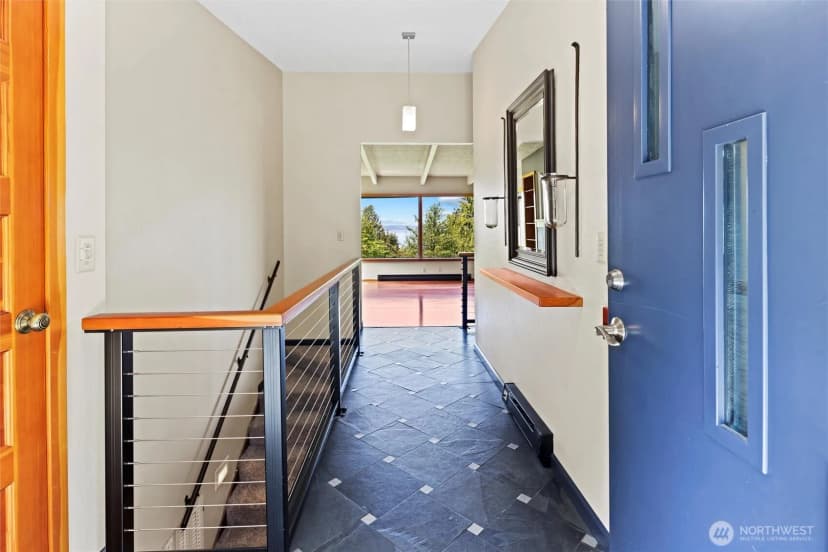 Property photo for 9315 California Avenue Sw, Seattle photo 6