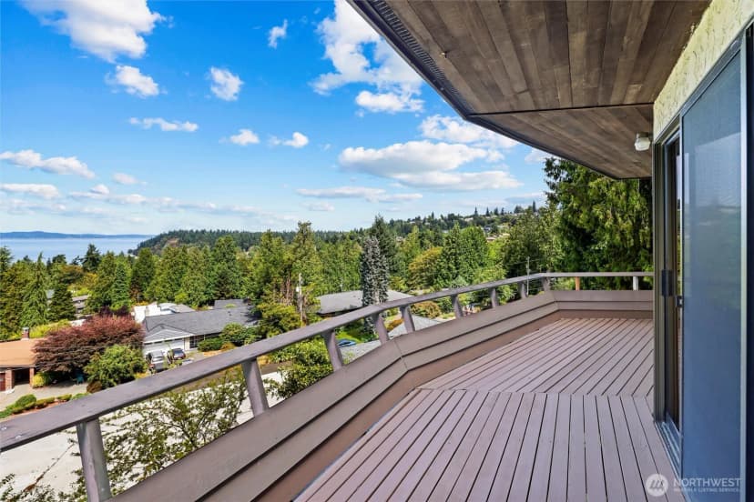 Property photo for 9315 California Avenue Sw, Seattle photo 17