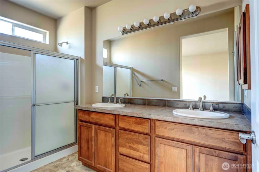 Property photo for 5000 Cypress Loop Ne, Lacey photo 13