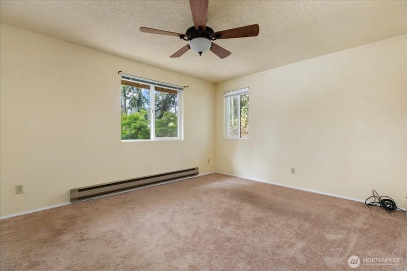Property photo for 198 Nw Columbia Drive, Oak Harbor photo 19