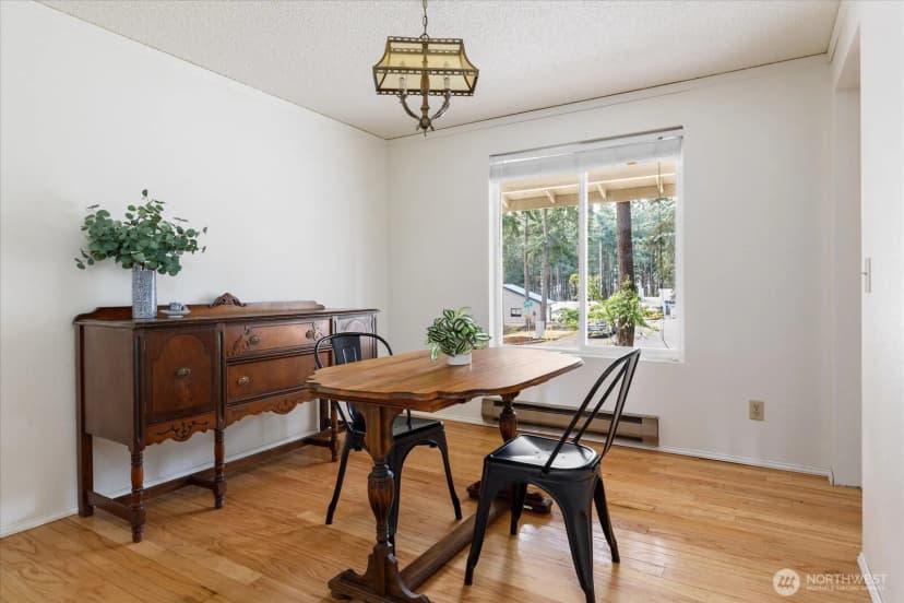 Property photo for 198 Nw Columbia Drive, Oak Harbor photo 17