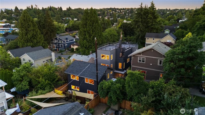 Property photo for 2618 A E Roy Street, Seattle photo 29