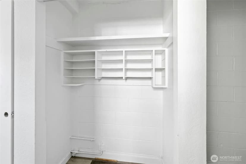Property photo for 525 Central Avenue N, Kent photo 12