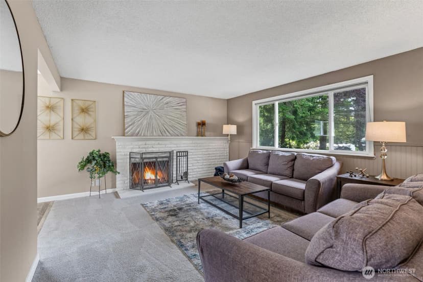 Property photo for 9918 220th Place Se, Woodinville photo 3