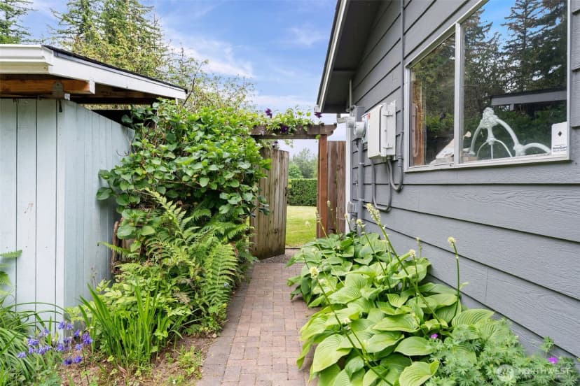 Property photo for 9918 220th Place Se, Woodinville photo 25