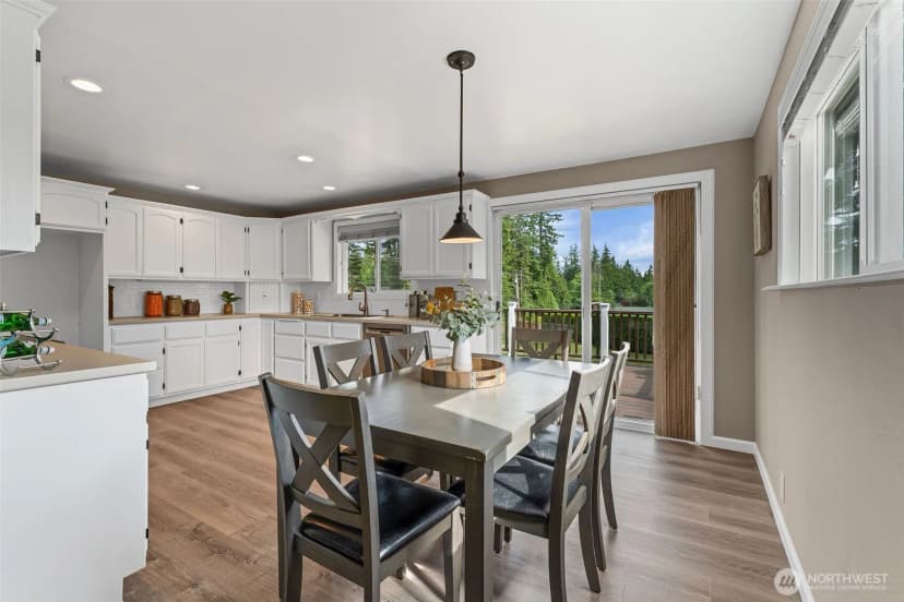 Property photo for 9918 220th Place Se, Woodinville photo 5