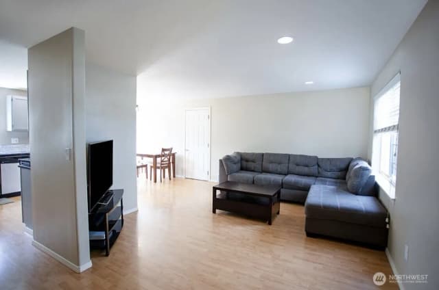 Property photo for 2216 Jasmine Place, Mount Vernon photo 3