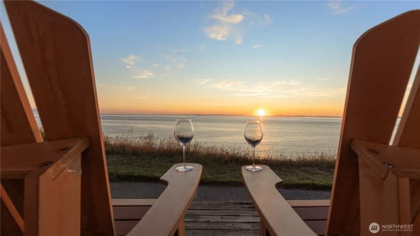 Property photo for 2377 West Beach Road, Oak Harbor photo 26