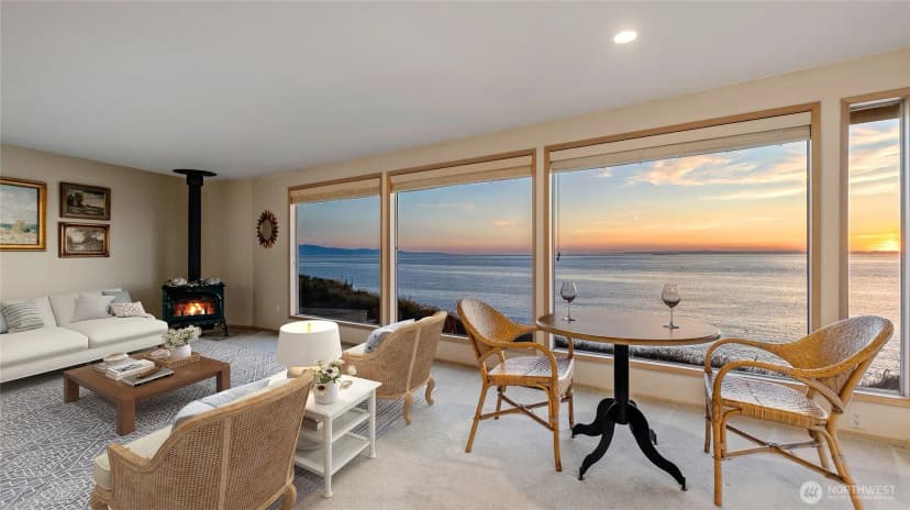 Property photo for 2377 West Beach Road, Oak Harbor photo 14