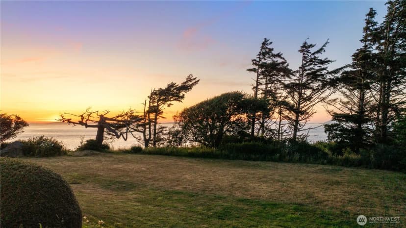 Property photo for 2377 West Beach Road, Oak Harbor photo 39