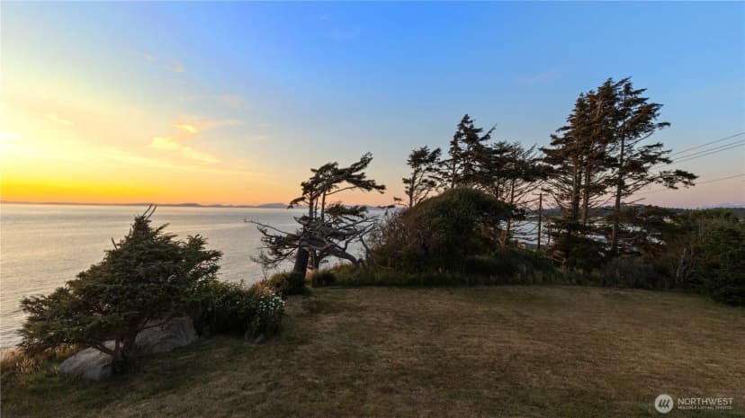 Property photo for 2377 West Beach Road, Oak Harbor photo 33