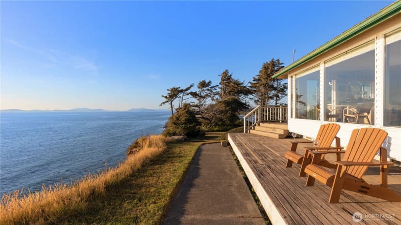 Property photo for 2377 West Beach Road, Oak Harbor photo 29