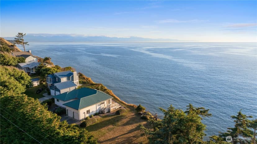 Property photo for 2377 West Beach Road, Oak Harbor