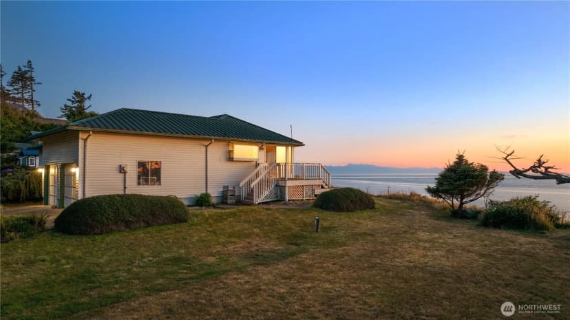 Property photo for 2377 West Beach Road, Oak Harbor photo 40