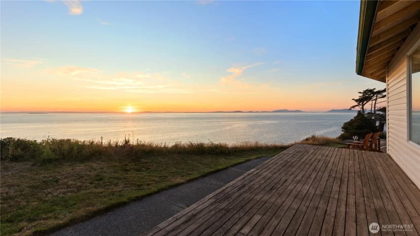 Property photo for 2377 West Beach Road, Oak Harbor photo 35