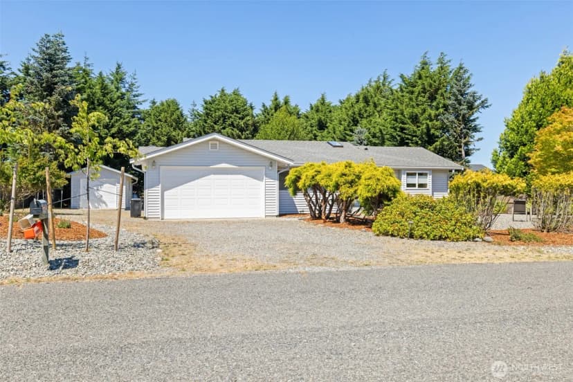 Property photo for 50 Steve Place, Sequim photo 2