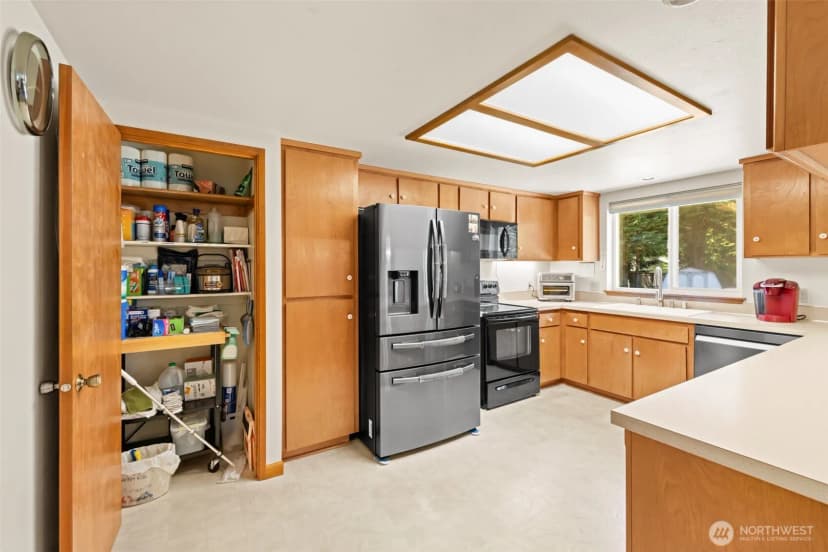 Property photo for 50 Steve Place, Sequim photo 13