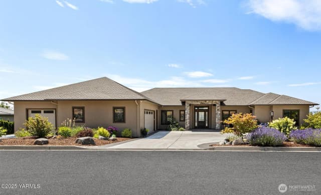 Property photo for 5506 Marilane Street, Yakima