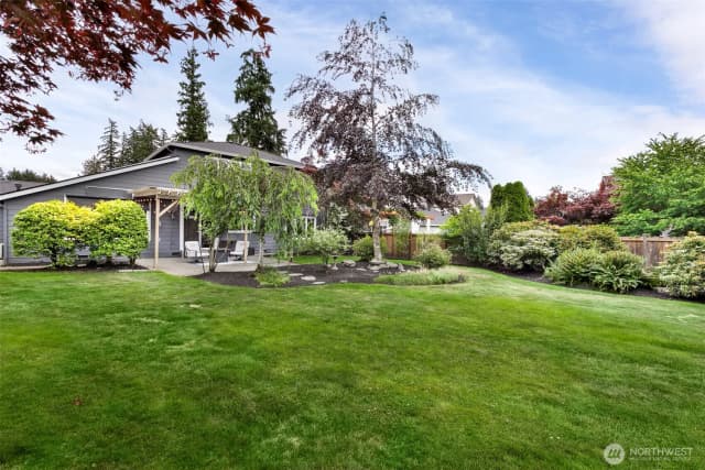 Property photo for 18614 34th Avenue Se, Bothell photo 4