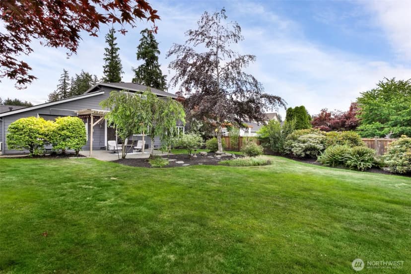 Property photo for 18614 34th Avenue Se, Bothell photo 4
