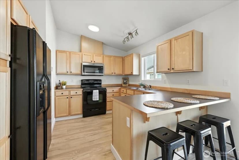 Property photo for 28119 240th Ave Se, Maple Valley photo 11