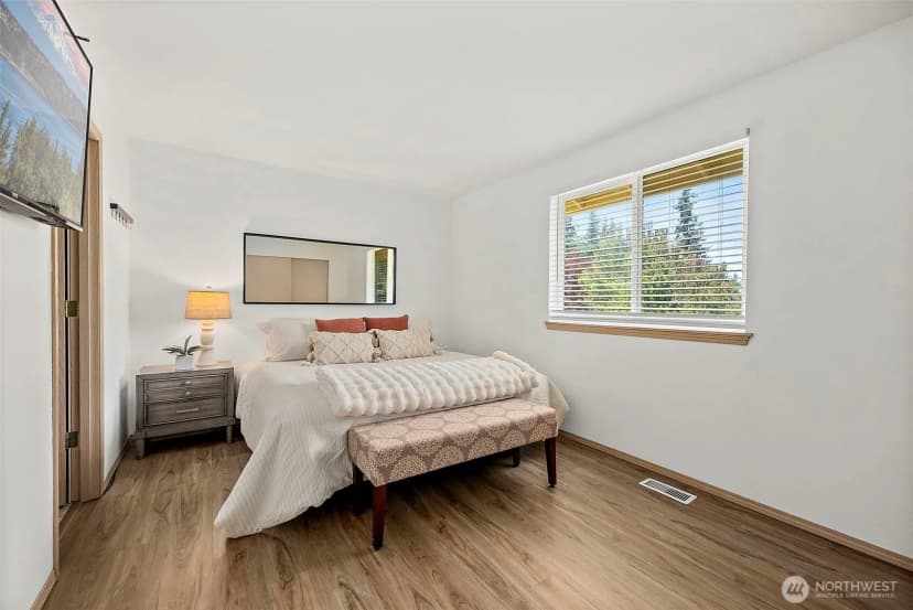 Property photo for 26558 221st Avenue Se, Maple Valley photo 22