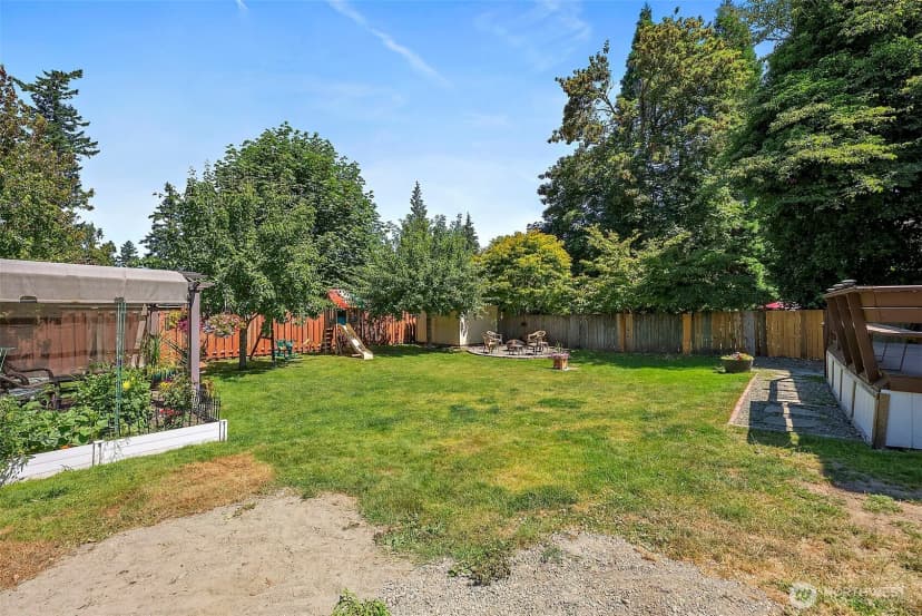 Property photo for 26558 221st Avenue Se, Maple Valley photo 32