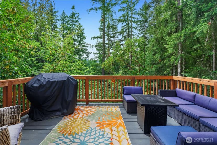 Property photo for 22305 Autumnwood Court Se, Yelm photo 2