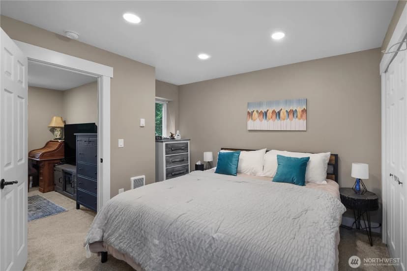 Property photo for 22305 Autumnwood Court Se, Yelm photo 12