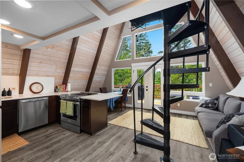 Property photo for 22305 Autumnwood Court Se, Yelm photo 8