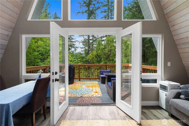 Property photo for 22305 Autumnwood Court Se, Yelm photo 3