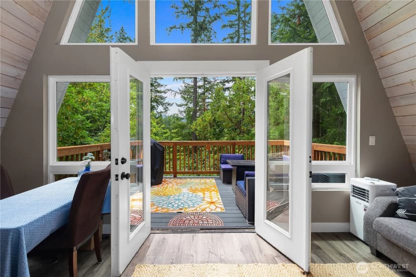 Property photo for 22305 Autumnwood Court Se, Yelm photo 3