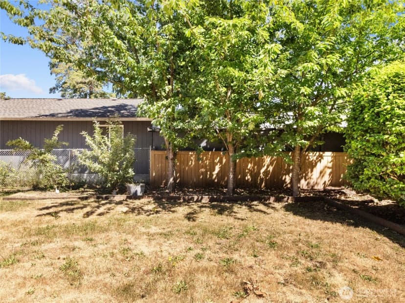 Property photo for 4422 16th Avenue Se, Lacey photo 26