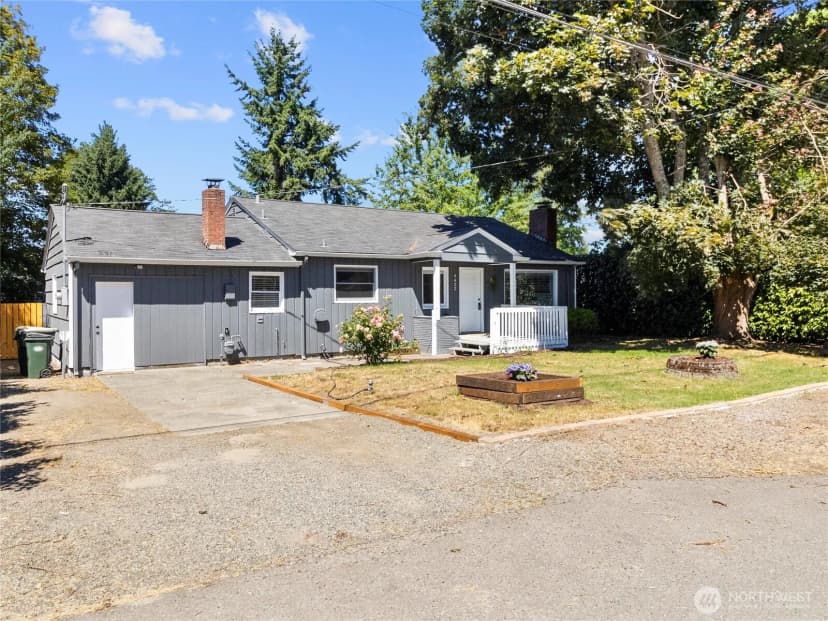 Property photo for 4422 16th Avenue Se, Lacey photo 2
