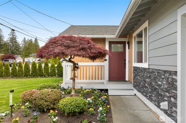 Property photo for 130 105th Street Se, Everett photo 3