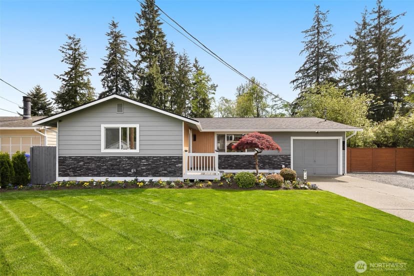 Property photo for 130 105th Street Se, Everett photo 2