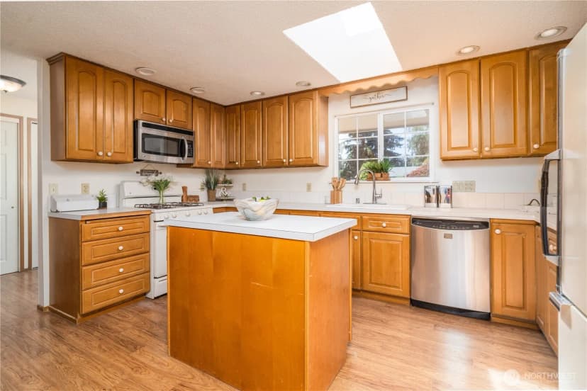 Property photo for 2208 Trillium Street Se, Lacey photo 13